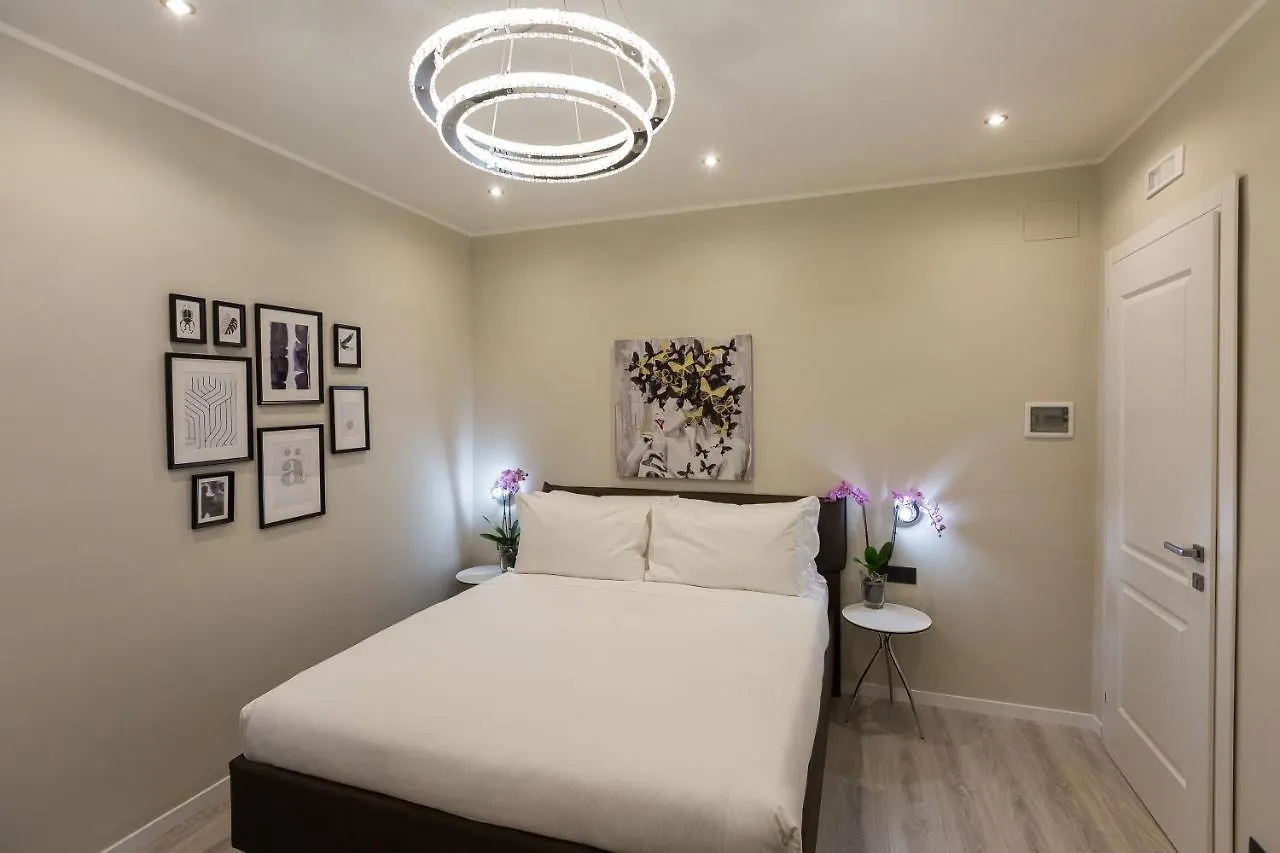 Clementi Portrait Otel Roma