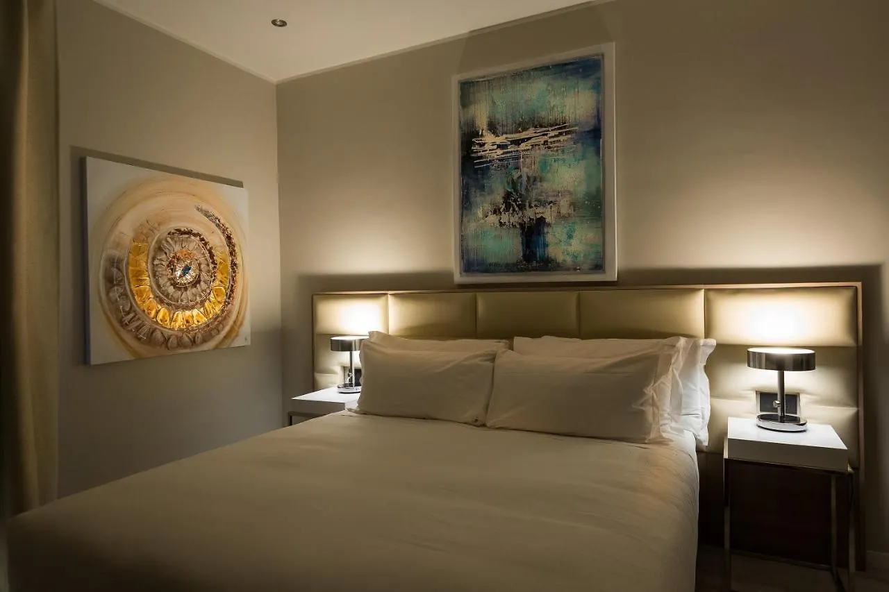 Clementi Portrait Otel Roma Konukevi