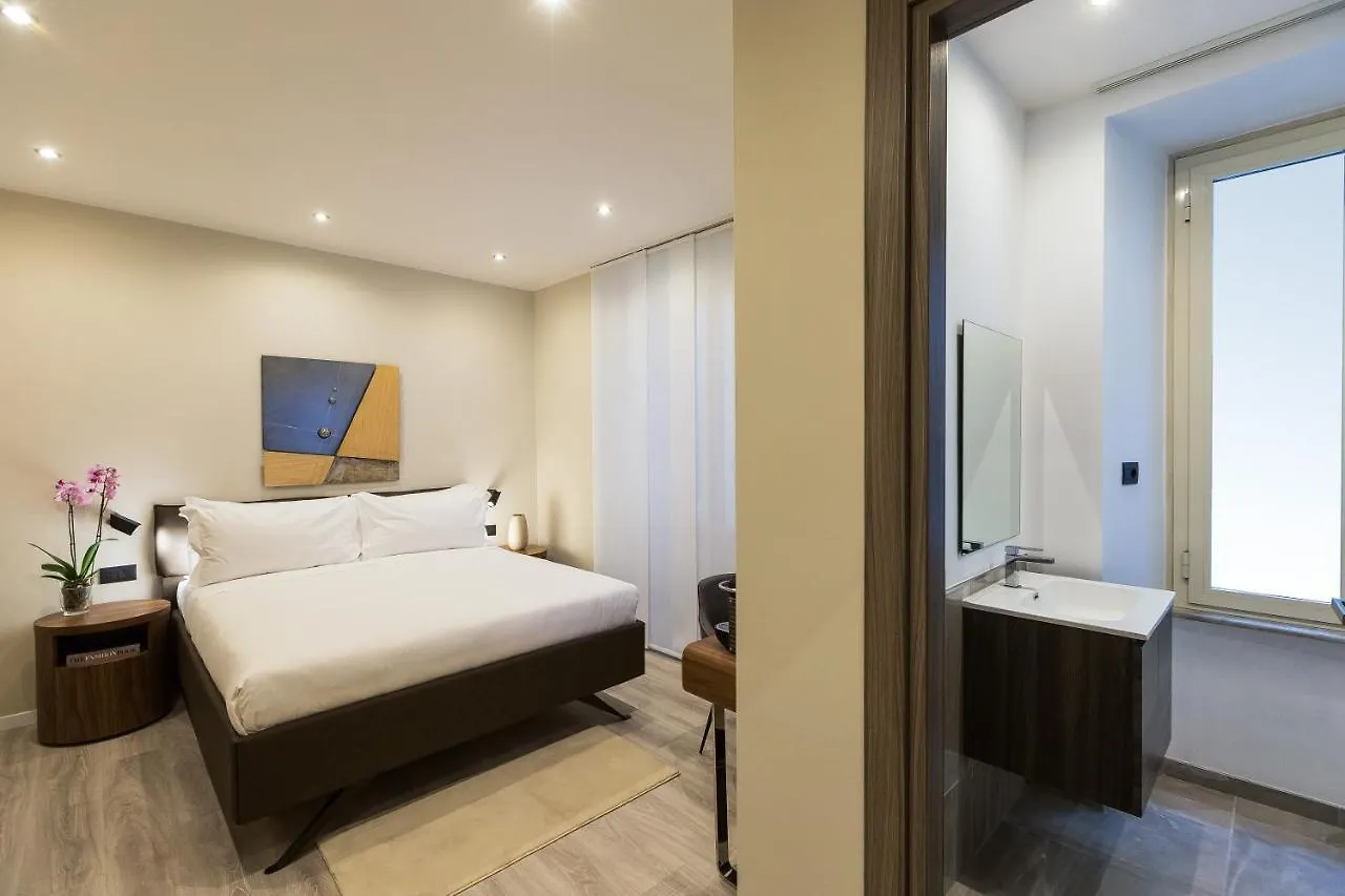 Clementi Portrait Otel Roma
